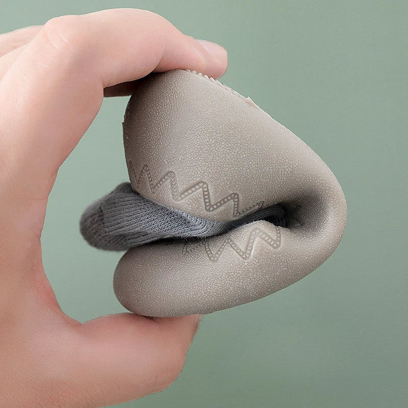 Baby walking shoes with soft soles, anti slip and breathable socks, indoor and outdoor boys and girls odor resistant floor shoes