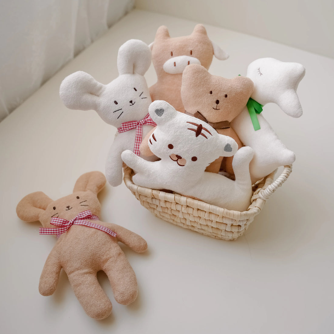 Baby hand puppet soothing doll baby sleep soothing ins doll baby gift doll child soothing toys