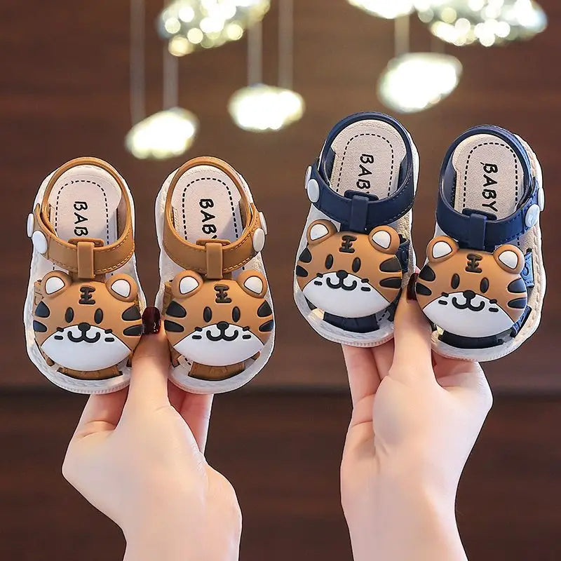 New Walkers Fashion Versatile Comfort Baby Boy Shoes Soft Soles Casual Cute Baby Girl Shoes Cartoon Classic Anti Slip Baby Shoe